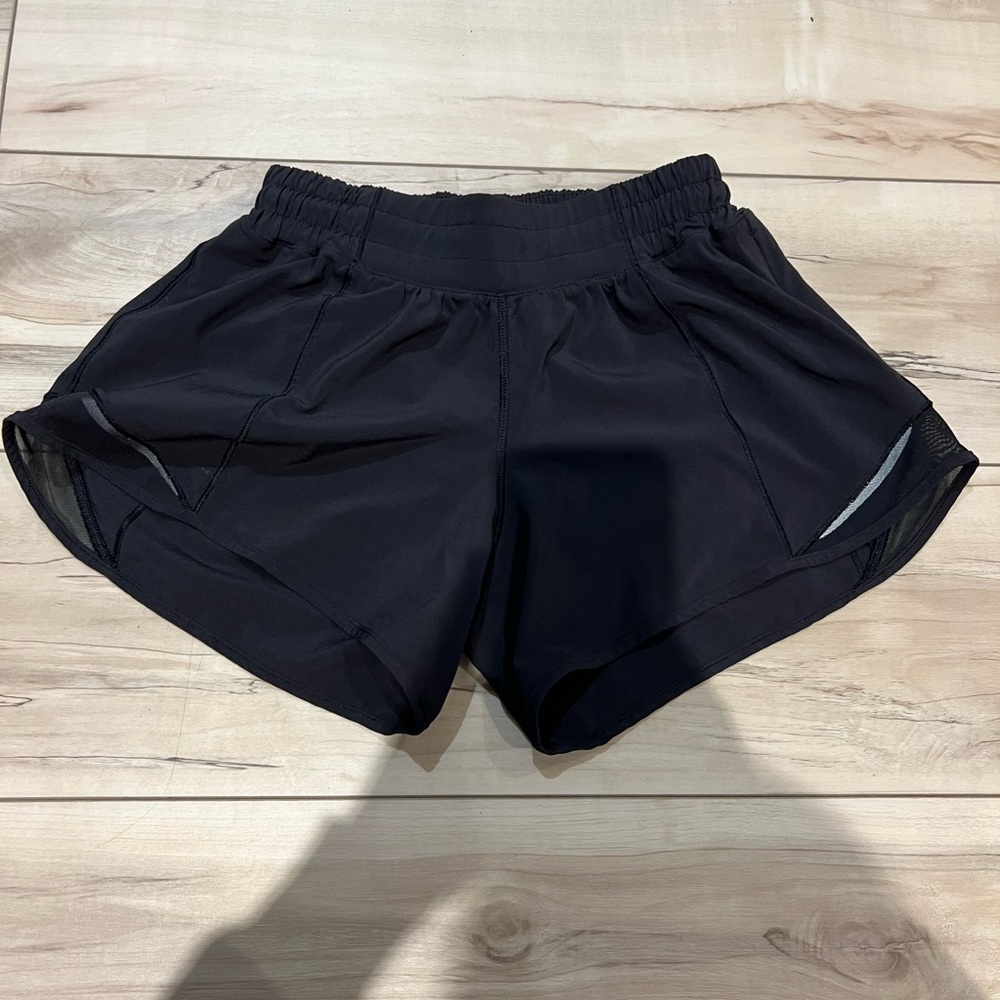 Black Lululemon hotty hot Women's Shorts